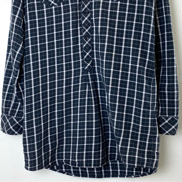 Carhartt Long Sleeve Iowa Dress - Medium - Picture 4 of 12